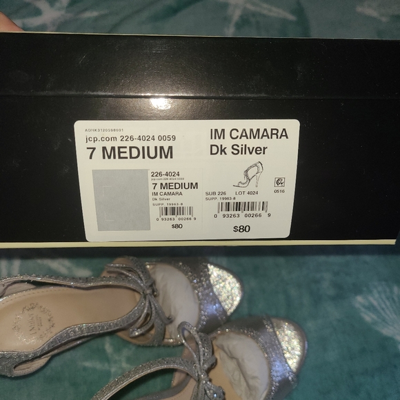 Silver Especial Ocassion Shoes - Picture 6 of 8